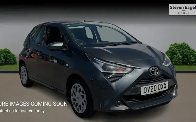 Used Toyota Aygo X-play 72 HP (52 kW) 2020 Hatchback