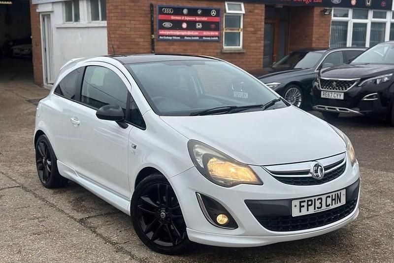 Used Vauxhall Corsa Edition 2013 White Hatchback