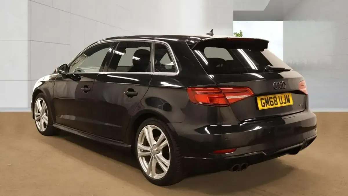 Used Audi A3 Sportback S-Line 150 HP (110 kW) 2019 Black Hatchback