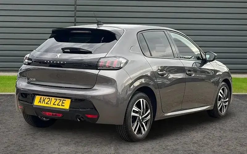 Used Peugeot 208 Allure 102 HP (75 kW) 2021 Grey Hatchback