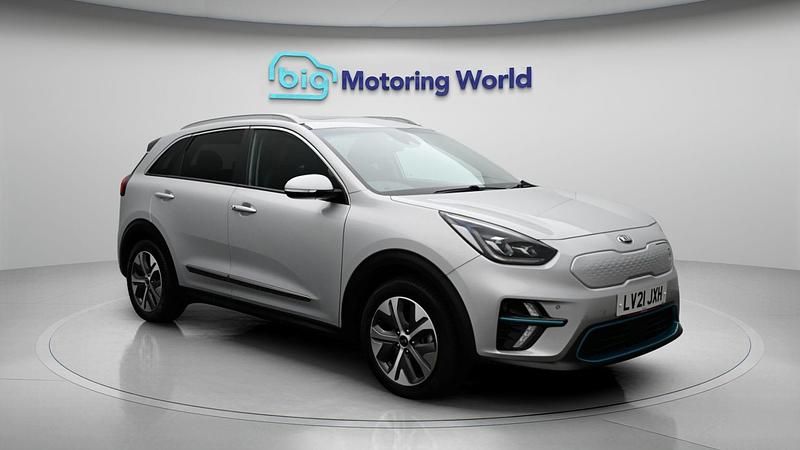 Used Kia e-Niro 147 kW (201 HP) 2021 SUV