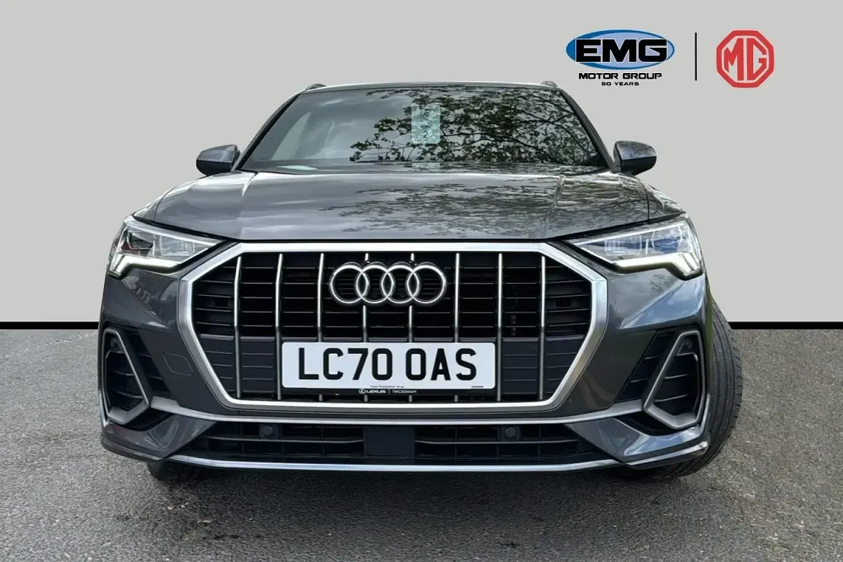 Usado Audi Q3 S-Line 150 CV (110 kW) 2020 Gris SUV
