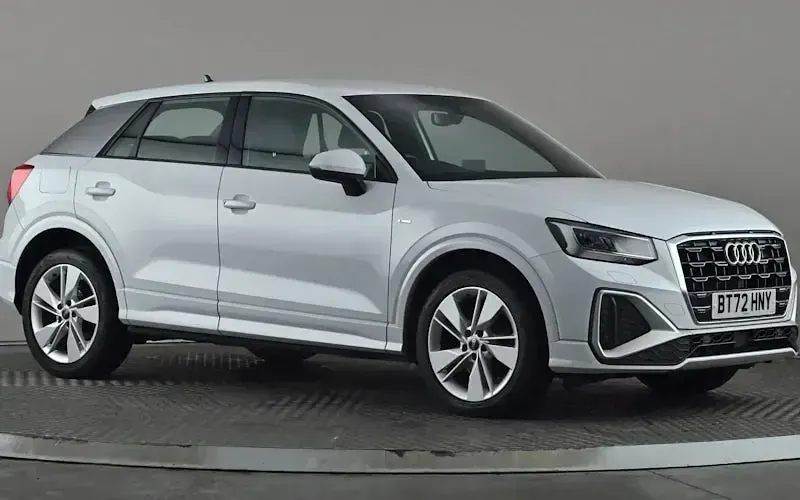 Usado Audi Q2 S-Line 110 CV (80 kW) 2024 SUV