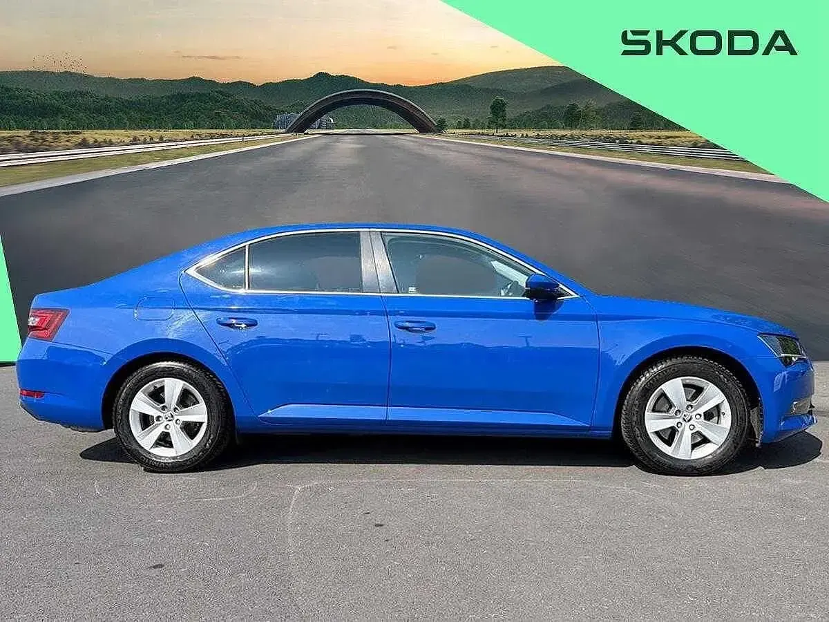 Used Skoda Superb SE L Executive 150 HP (110 kW) 2019 Blue Hatchback