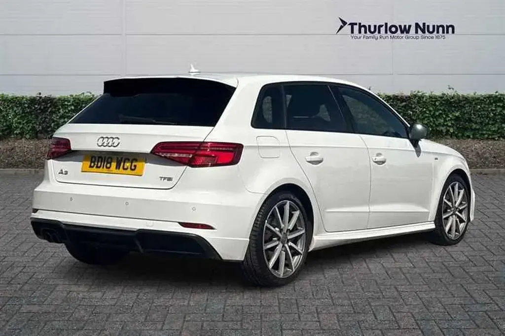 Used Audi A3 Sportback Black Edition 150 HP (110 kW) 2018 White Hatchback