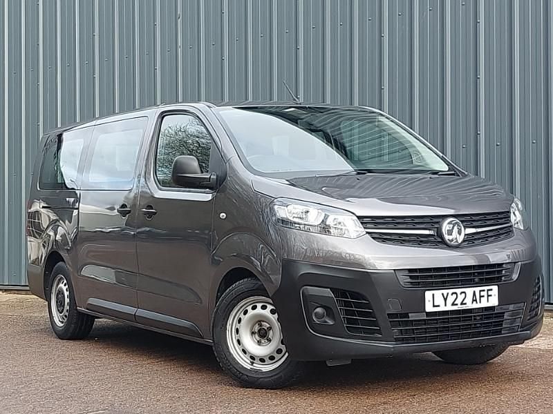 Used Vauxhall Vivaro Edition 120 HP (88 kW) 2022 Grey MPV
