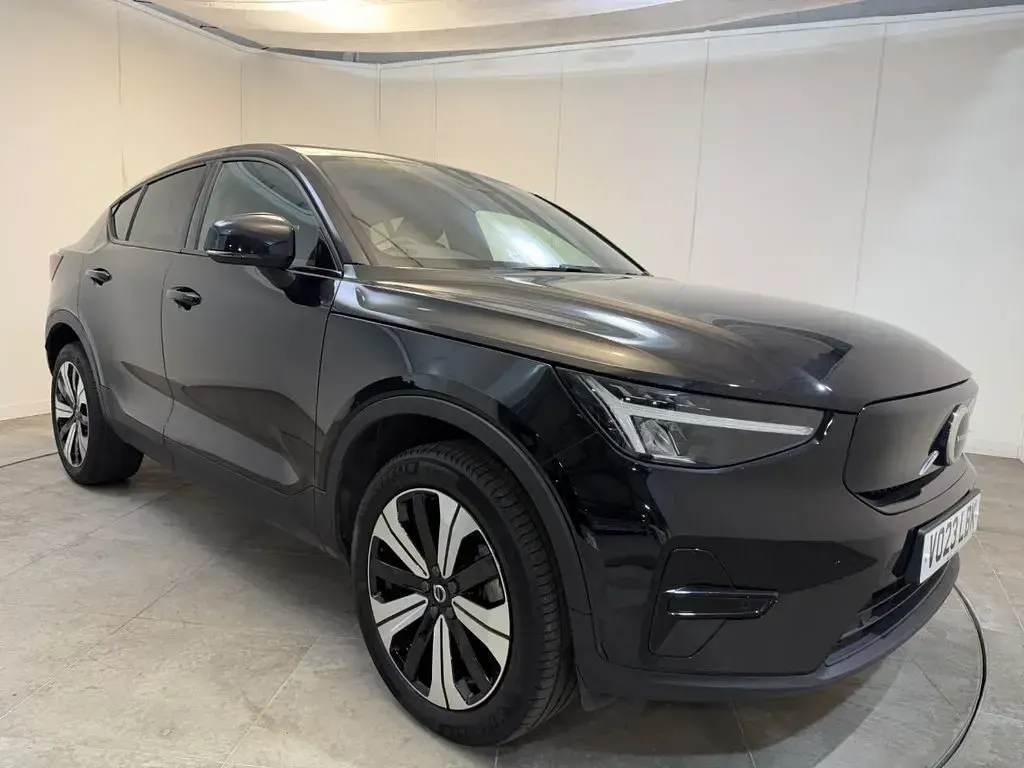 Used Volvo EC40 Core 169 kW (231 HP) 2023 Black SUV