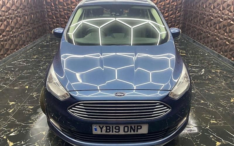 Usado Ford Grand C-Max Titanium 150 HP (110 kW) 2019 Azul Monovolume