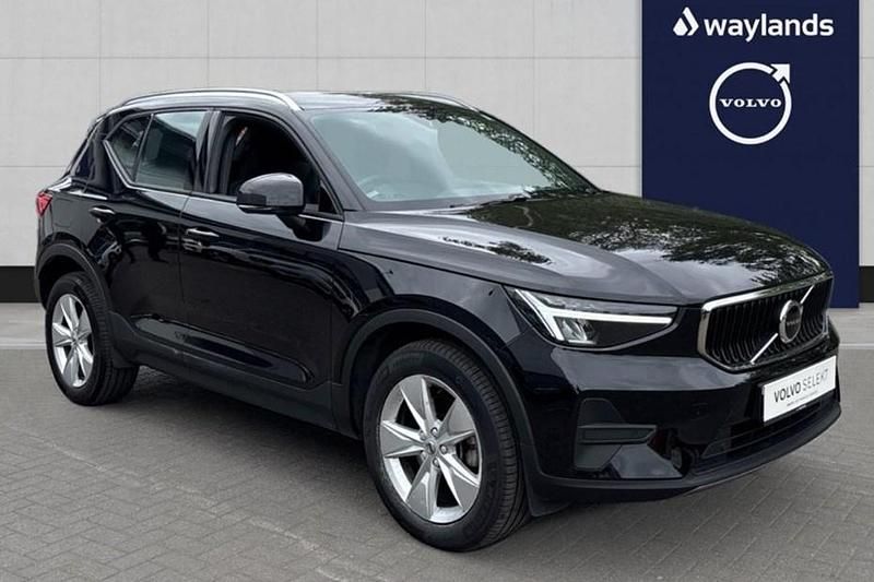 Black Used 2023 Volvo XC40 Core SUV | £26,440 (Fair price) - Image 1/1