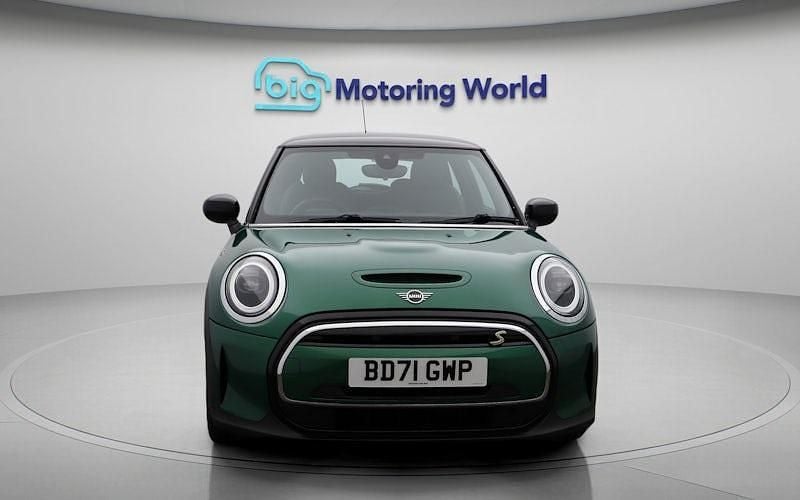 Used Mini Cooper Level 2 135 kW (184 HP) 2023 Hatchback