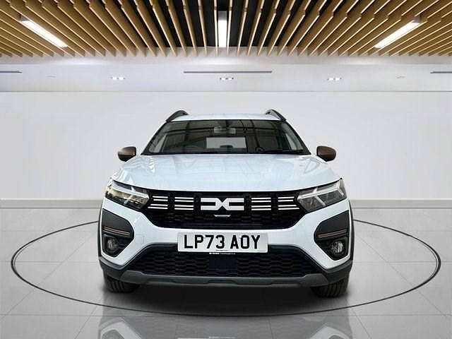 Used Dacia Jogger Extreme 140 HP (102 kW) 2023 White MPV