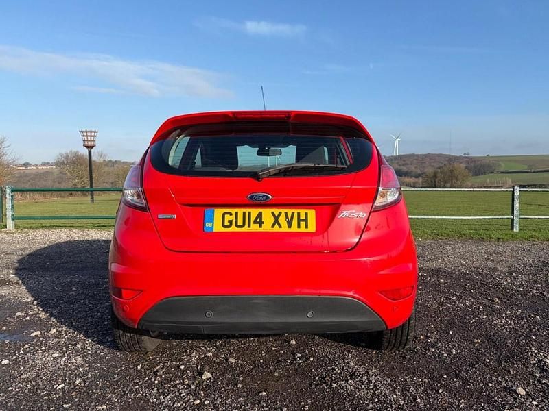Used Ford Fiesta Zetec 2014 Red Hatchback