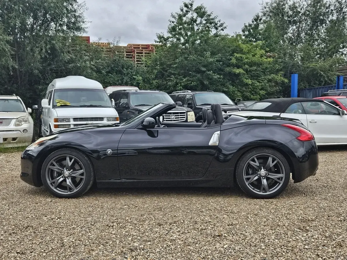 Used Nissan 370Z GT 328 HP (241 kW) 2011 Black Cabriolet
