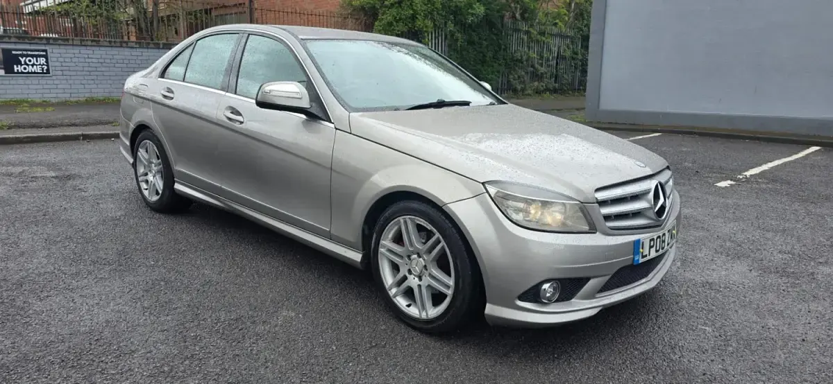 Begagnad Mercedes C220 2008 Silver Sedan