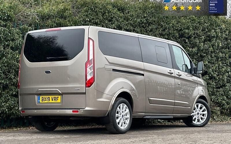 Used Ford Tourneo Titanium 131 HP (96 kW) 2023 MPV