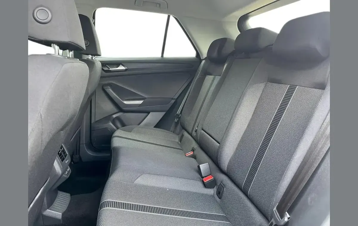 Begagnad VW T-Roc Cabriolet Match 147 HK (108 kW) 2025 Svart SUV