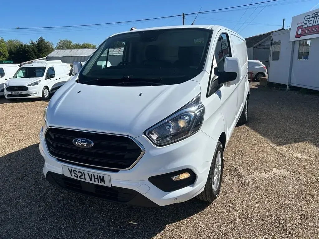Used Ford Transit Custom Limited 130 HP (95 kW) 2021 White Van