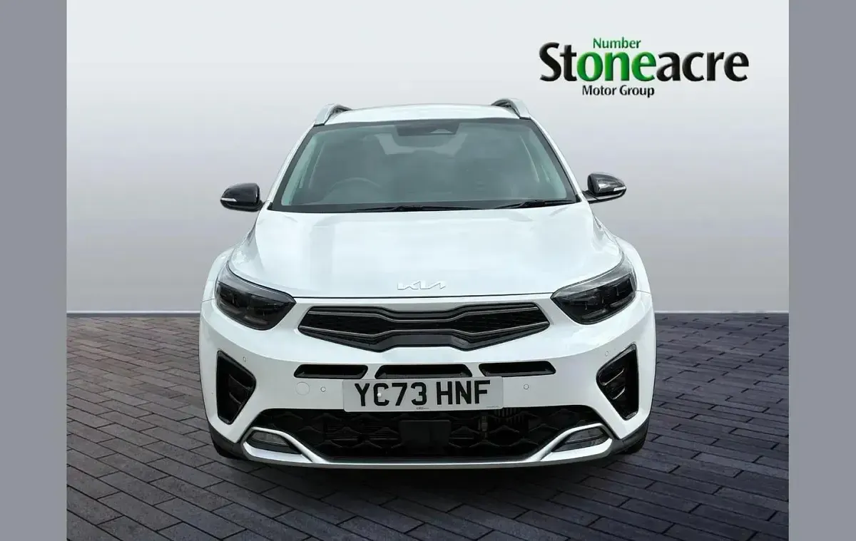 Used Kia Stonic GT-Line S 117 HP (86 kW) 2024 White SUV