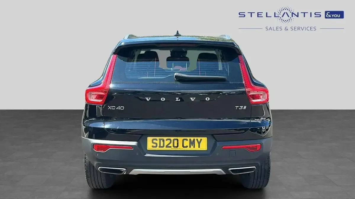 Used Volvo XC40 Inscription 161 HP (118 kW) 2020 Black SUV