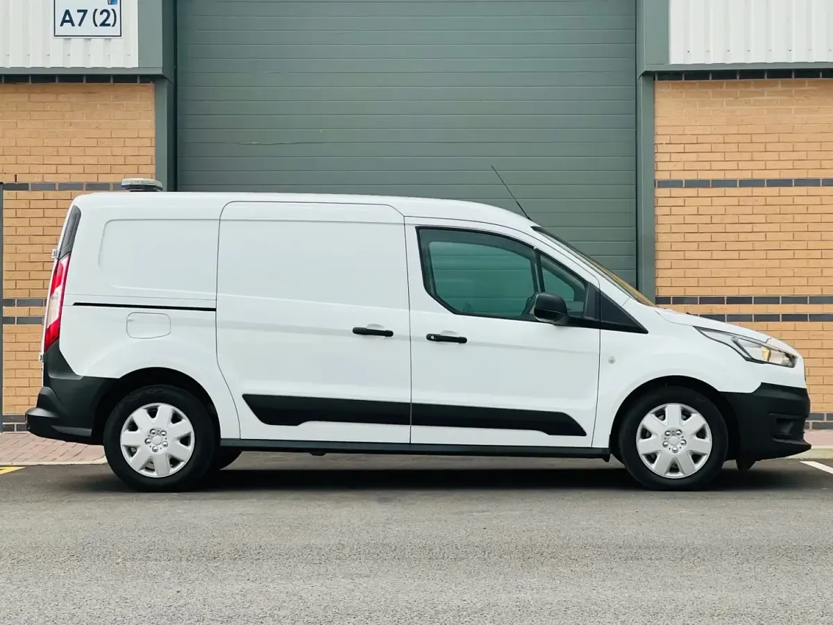 Usado Ford Transit Connect 100 HP (73 kW) 2022 Branco Monovolume