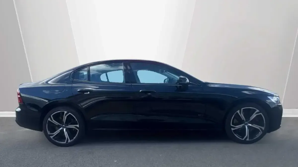 Used Volvo S60 Plus 247 HP (181 kW) 2023 Sedan