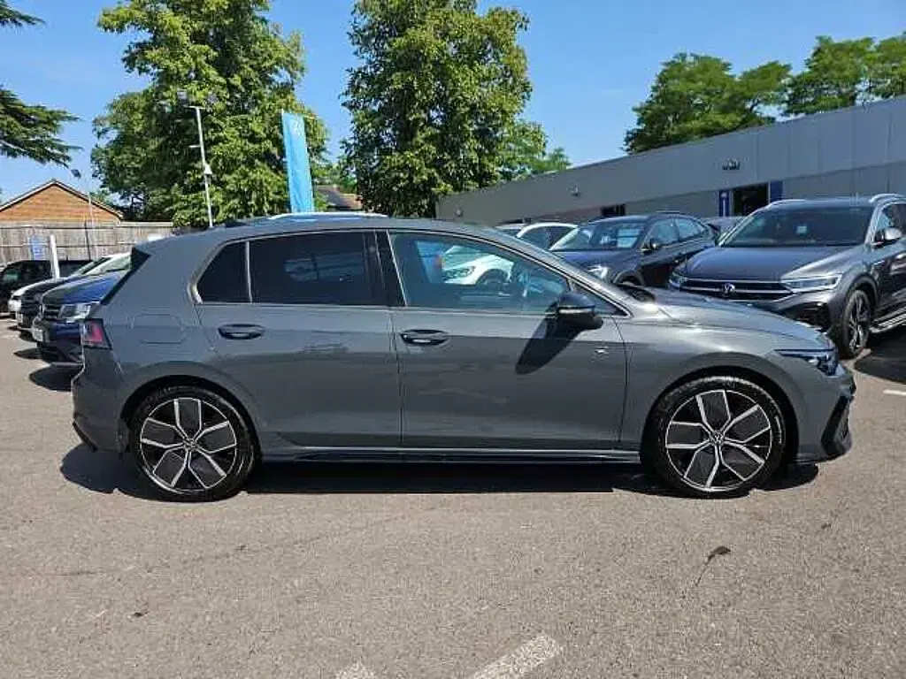 Used VW Golf VIII 150 HP (110 kW) 2025