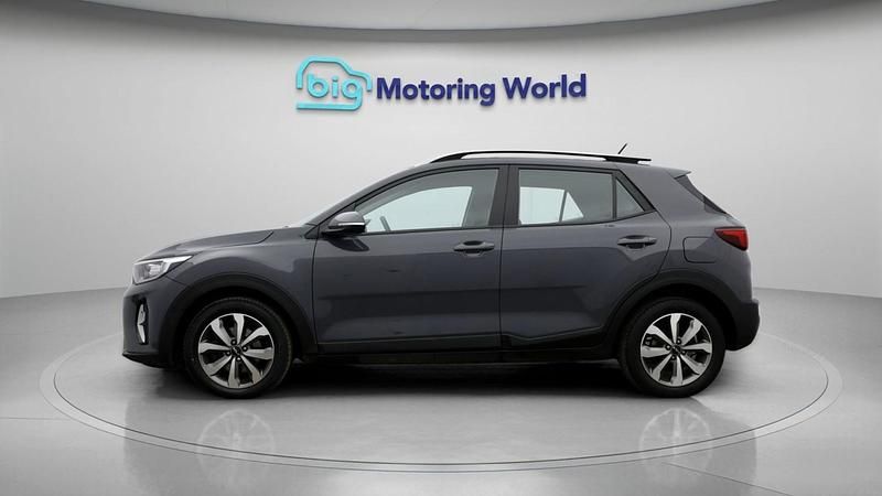 Used Kia Stonic 99 HP (72 kW) 2022 Grey SUV