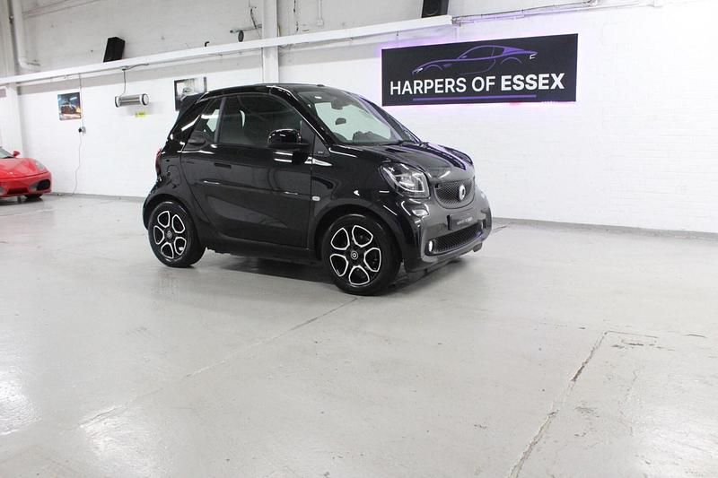 Black Used 2016 Smart ForTwo Cabrio Premium Cabriolet | £5,795 (Fair price) - Image 1/4