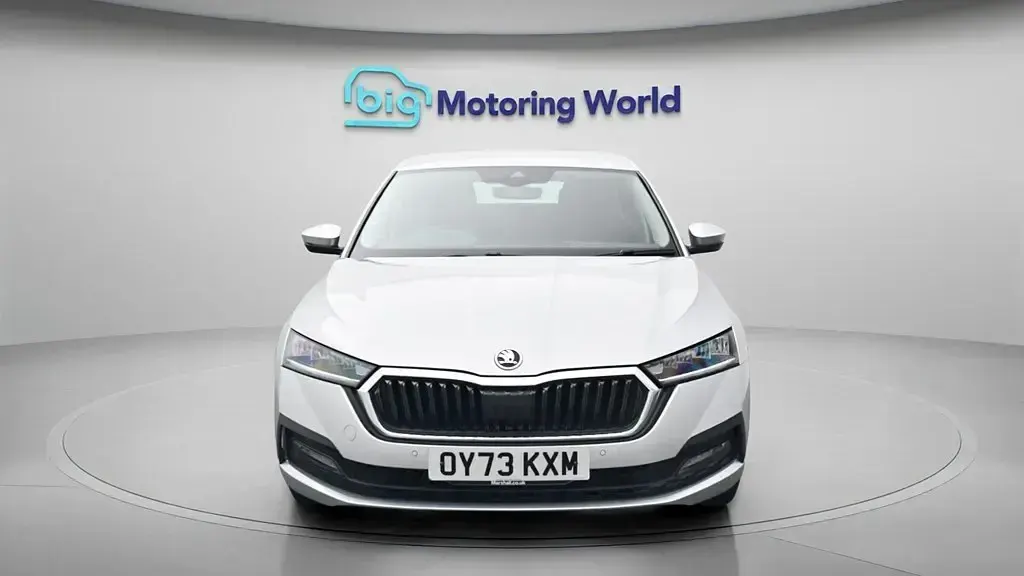 Begagnad Skoda Octavia SE Technology 116 HK (85 kW) 2023 Silver Halvkombi