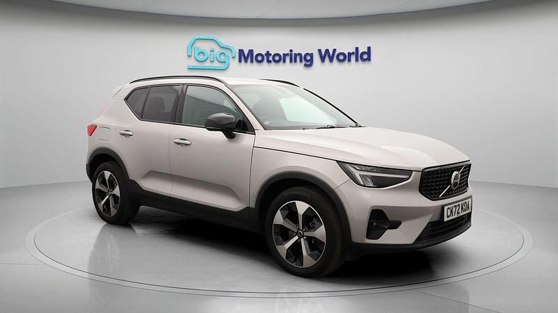 Silver Used 2022 Volvo XC40 Plus SUV | £28,600 (Fair price) - Image 1/4
