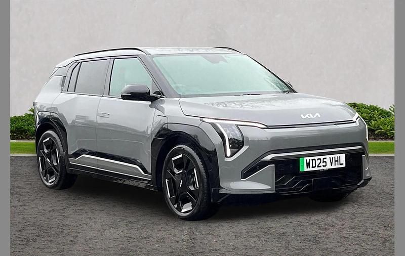 Grey Used 2025 Kia EV3 GT-Line SUV | £32,395 (Fair price) - Image 1/4