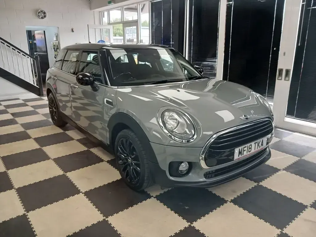 Used Mini Cooper Clubman 136 HP (100 kW) 2018 Grey Estate