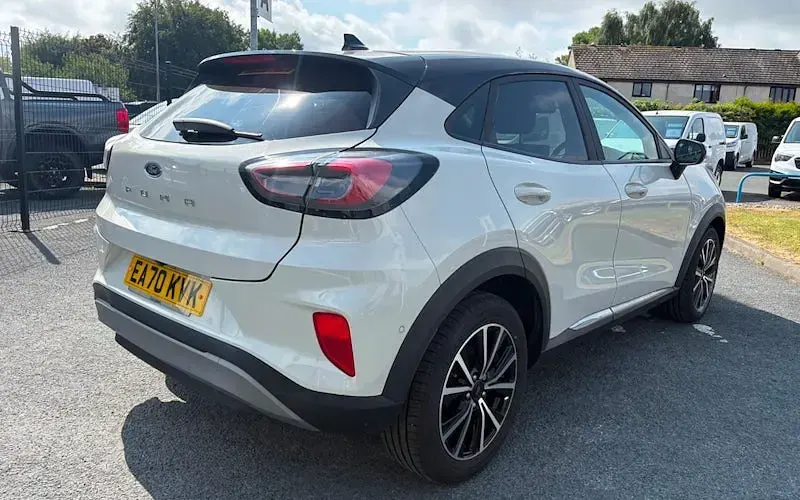 Used Ford Puma Titanium 125 HP (91 kW) 2020 White SUV