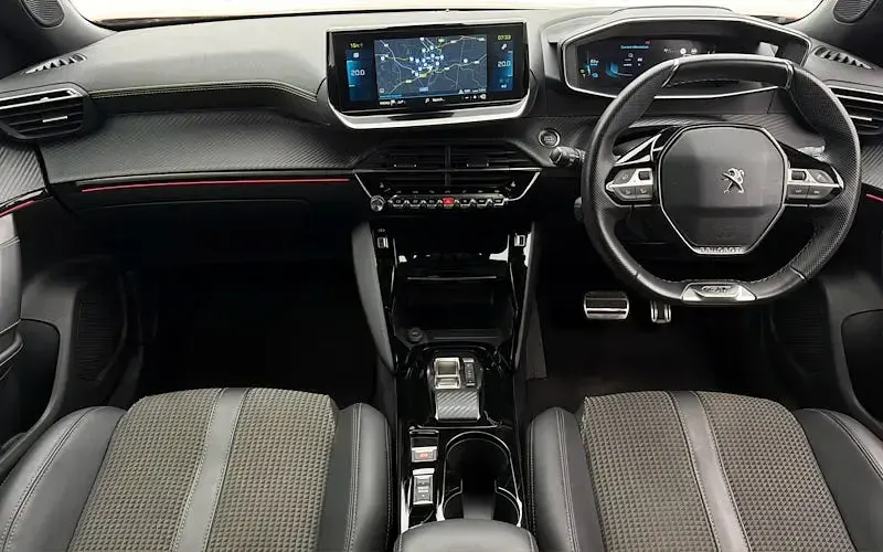 Used Peugeot e-2008 GT 100 kW (136 HP) 2023 Orange SUV