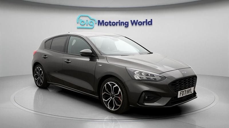 Used Ford Focus ST-Line X 155 HP (114 kW) 2021 Grey Hatchback