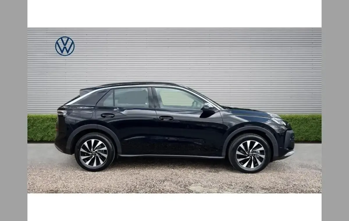 New VW T-Roc Cabriolet Life 147 HP (108 kW) 2025 Other SUV