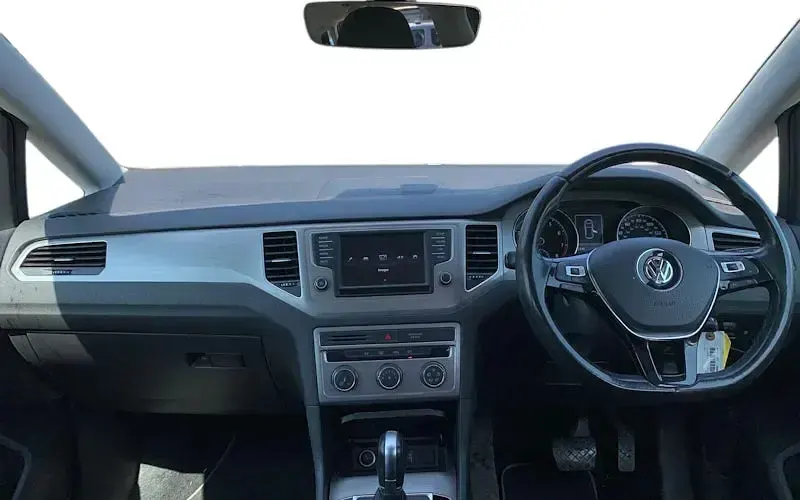 Used VW Golf VII SE 125 HP (91 kW) 2017 Hatchback
