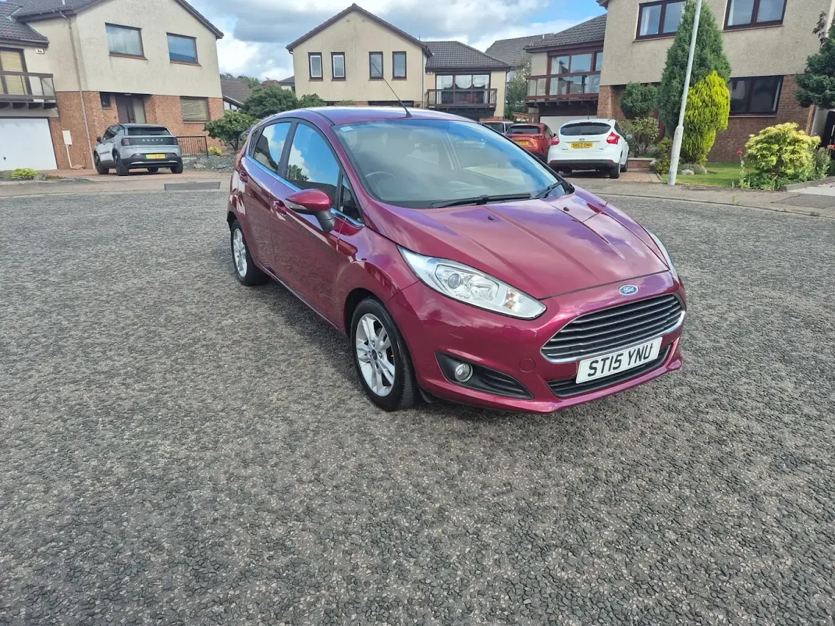 Used Ford Fiesta Zetec 2015 Red Hatchback