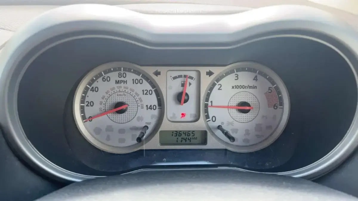 Używany Nissan Note 2007 Srebrny Hatchback