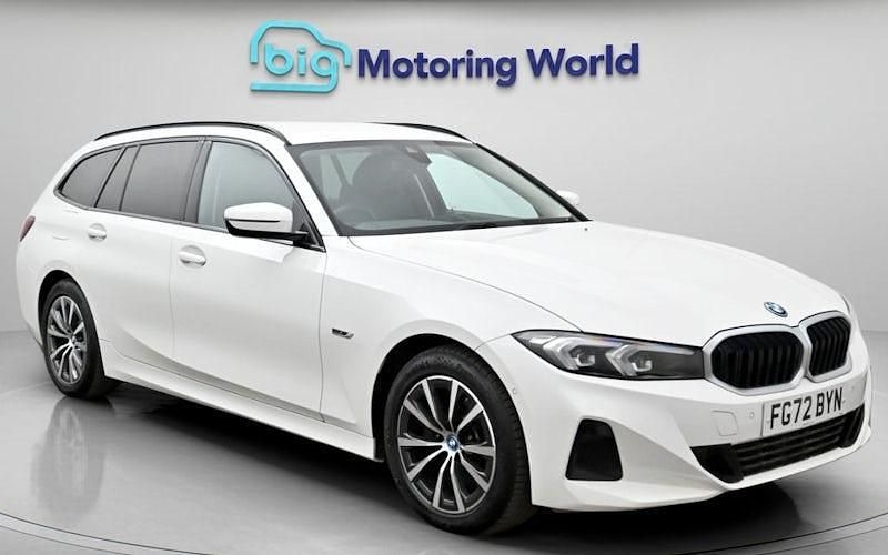 Used BMW 330e Sport Line 292 HP (214 kW) 2024 Estate