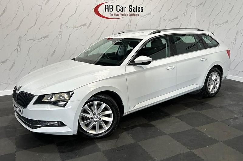 White Used 2017 Skoda Superb SE Estate | £11,799 (Fair price) - Image 1/1