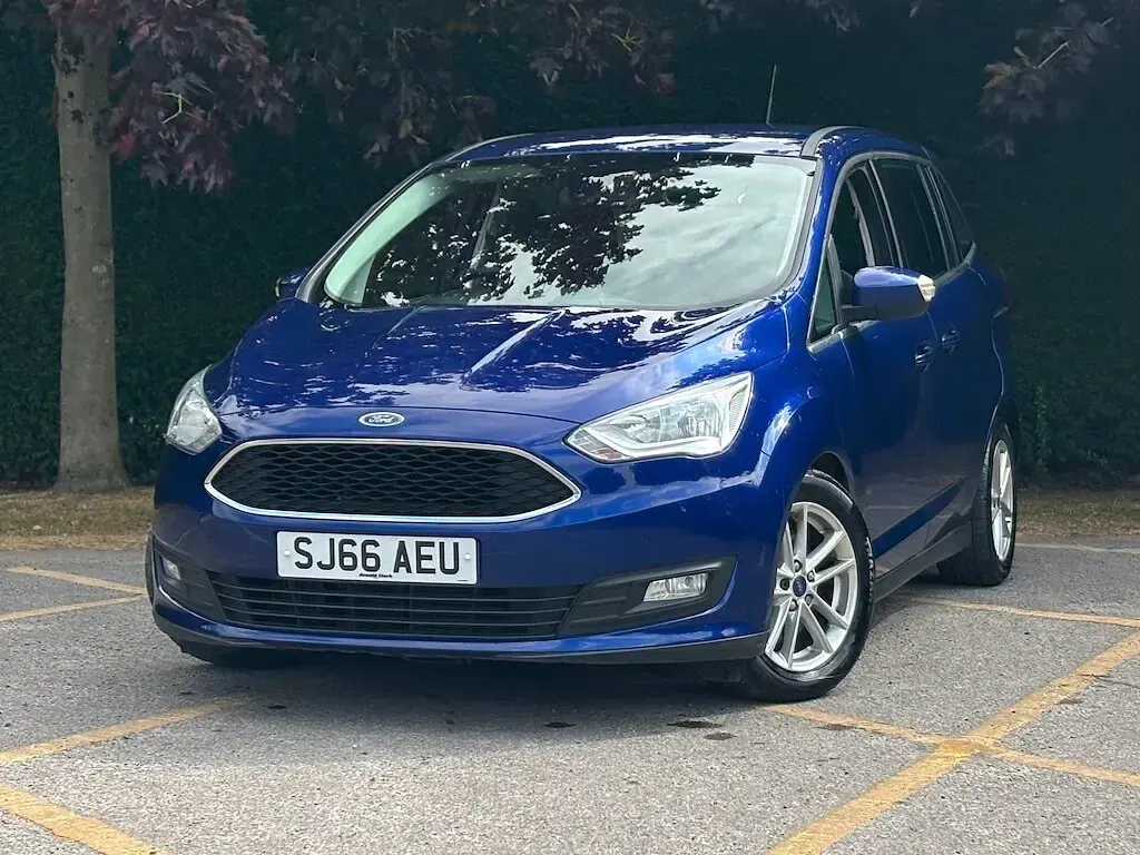 Used Ford Grand C-Max Zetec 118 HP (86 kW) 2016 Blue MPV