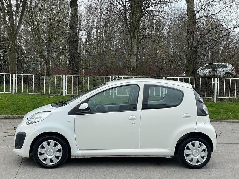 Used Citroën C1 VTR Sport 68 HP (50 kW) 2013 White Hatchback