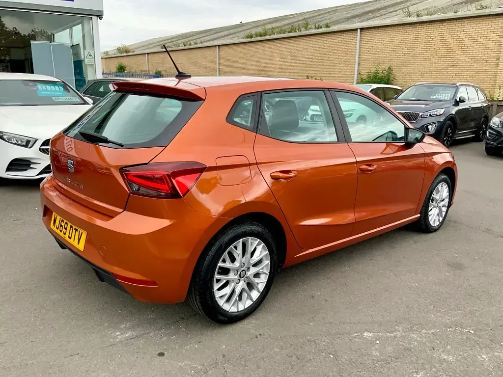 Used Seat Ibiza SE Technology 80 HP (58 kW) 2020 Orange Hatchback