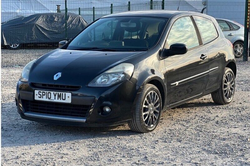 Black Used 2010 Renault Clio II Dynamique Hatchback | £1,450 (Good price) - Image 1/1