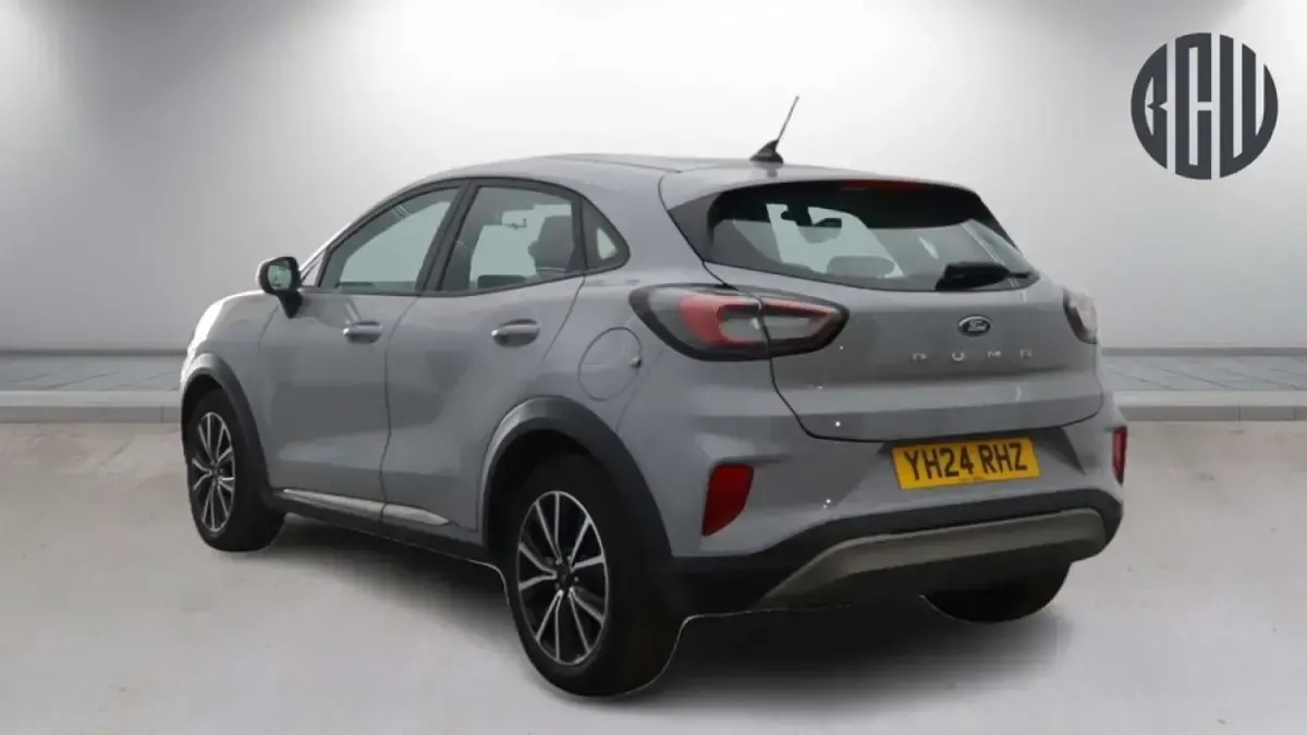 Usado Ford Puma Titanium 125 CV (91 kW) 2024 Gris SUV