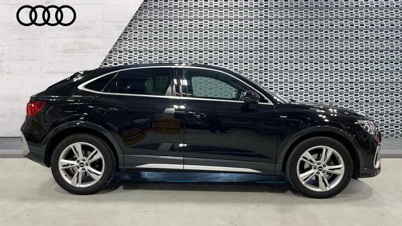 Used Audi Q3 Comfort 150 HP (110 kW) 2022 Black SUV
