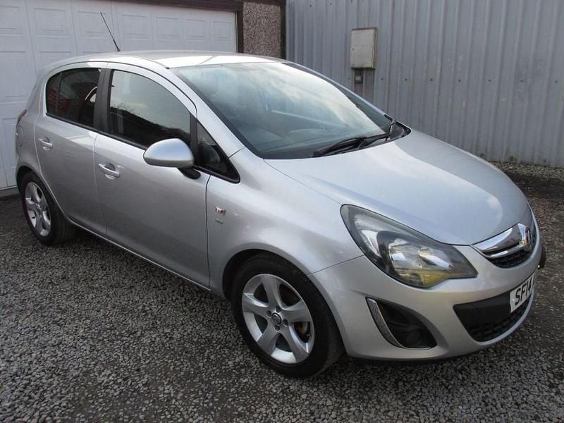 Silver Used 2014 Vauxhall Corsa Hatchback | £2,490 (Good price) - Image 1/4