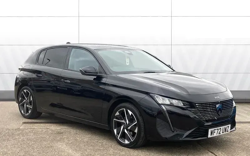 Gebraucht Peugeot 308 Allure Premium 131 PS (96 kW) 2023 Kleinwagen