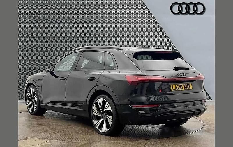Used Audi Q8 e-tron Comfort 250 kW (340 HP) 2023 Black SUV